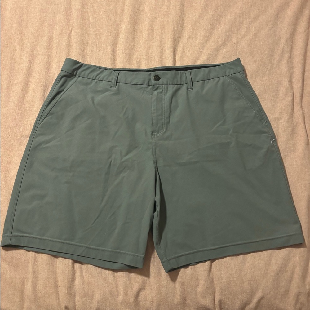 Bad Birdie Men's Gray Golf Shorts